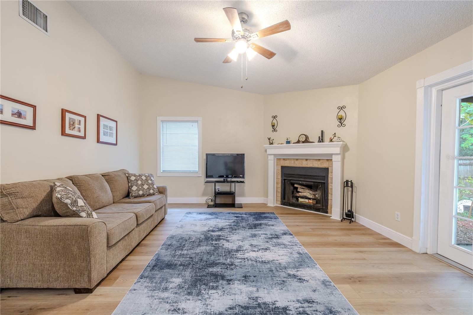 Image 14 of 48 For 2156 Little Brook Lane