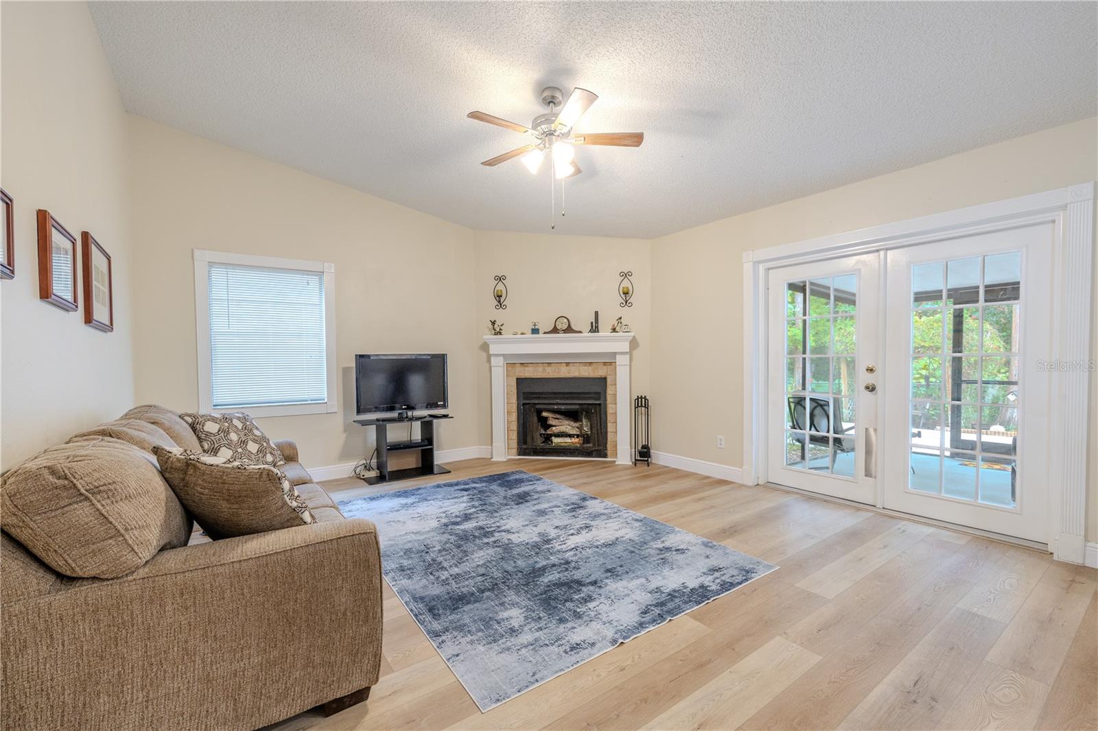 Image 16 of 48 For 2156 Little Brook Lane