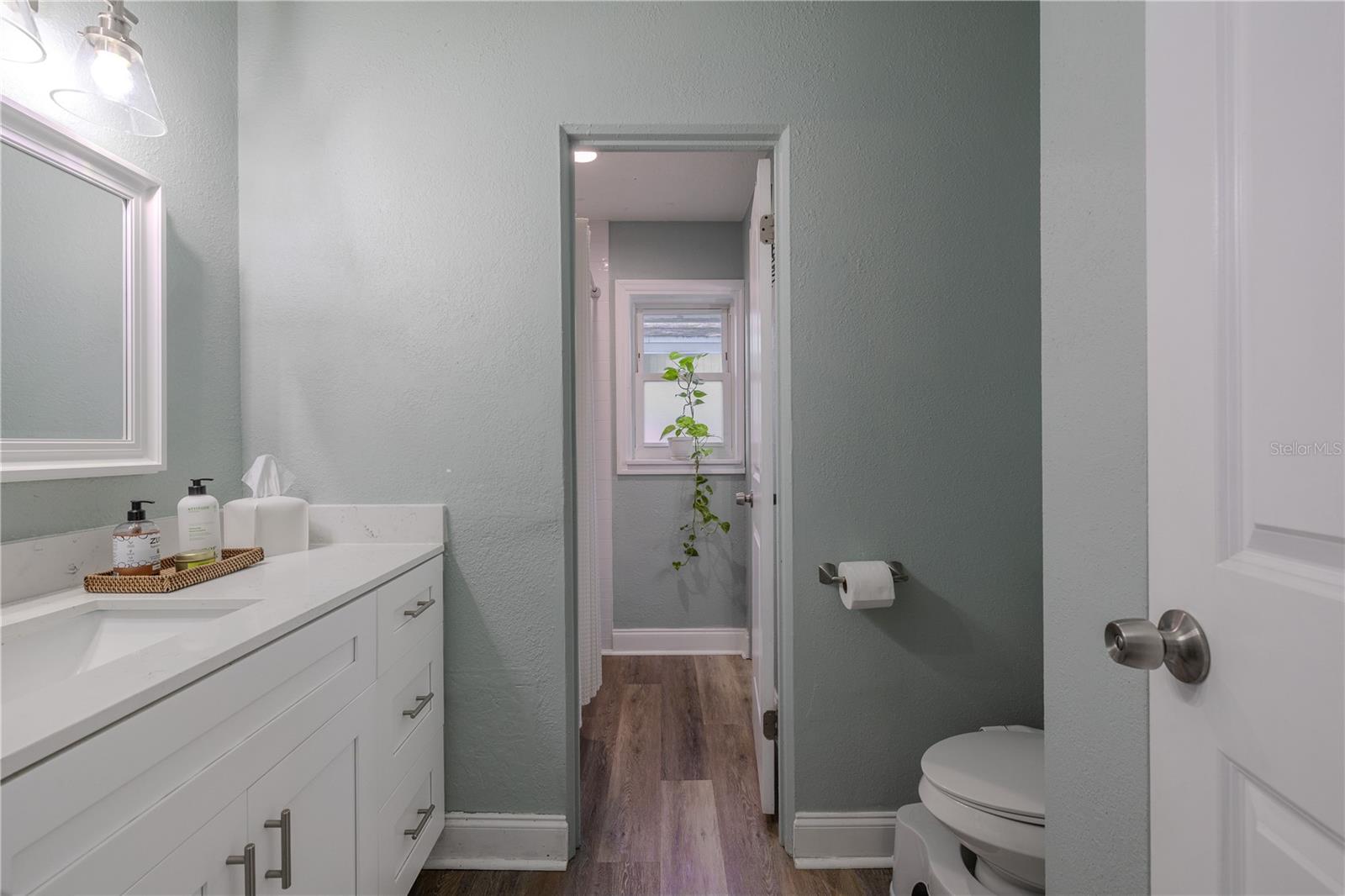 Image 28 of 37 For 11615 Park Boulevard