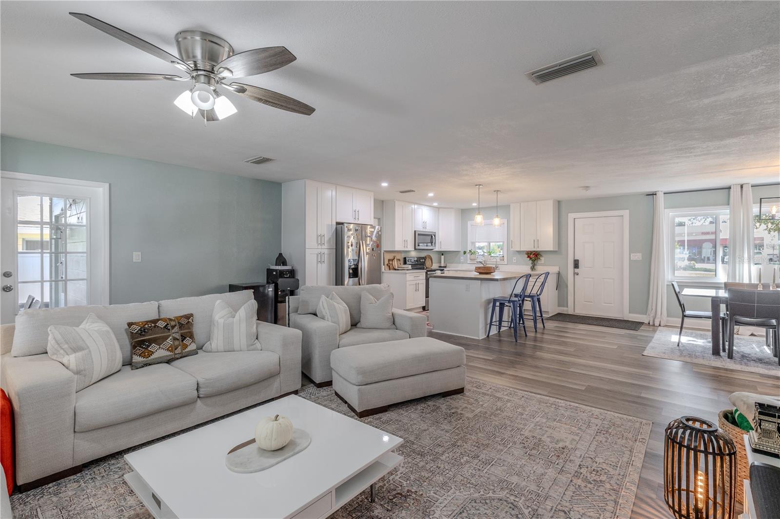 Image 7 of 37 For 11615 Park Boulevard