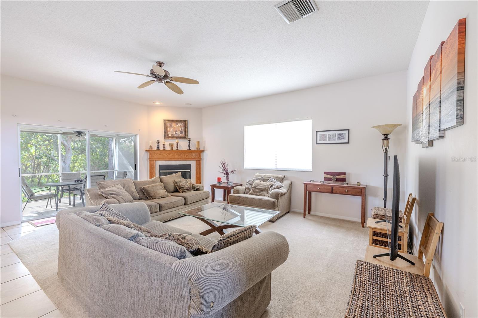 Image 7 of 70 For 1717 Mapleleaf Boulevard