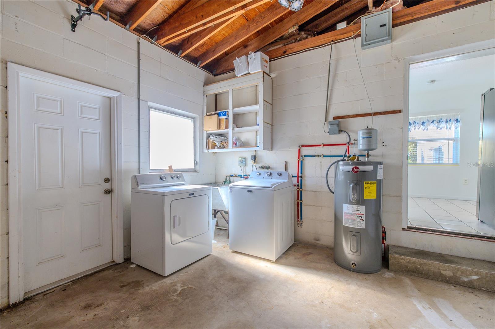 Image 15 of 52 For 554 Louden Avenue