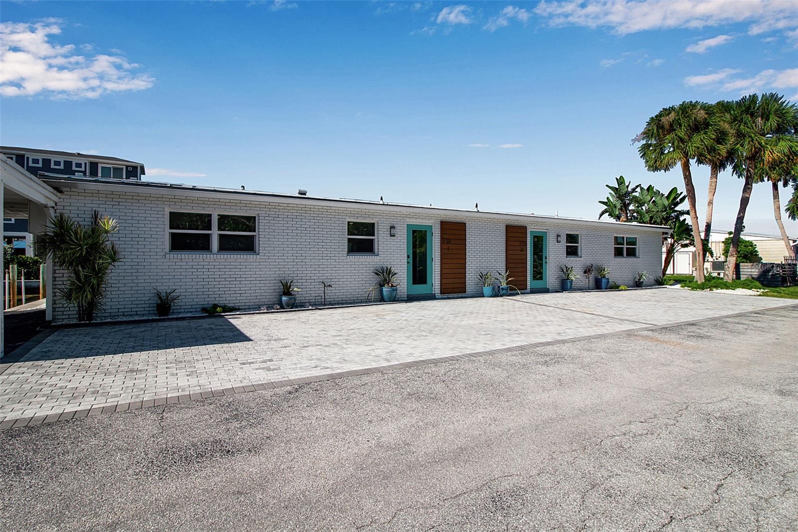 Details for 713 Saint Judes Drive S 1, LONGBOAT KEY, FL 34228