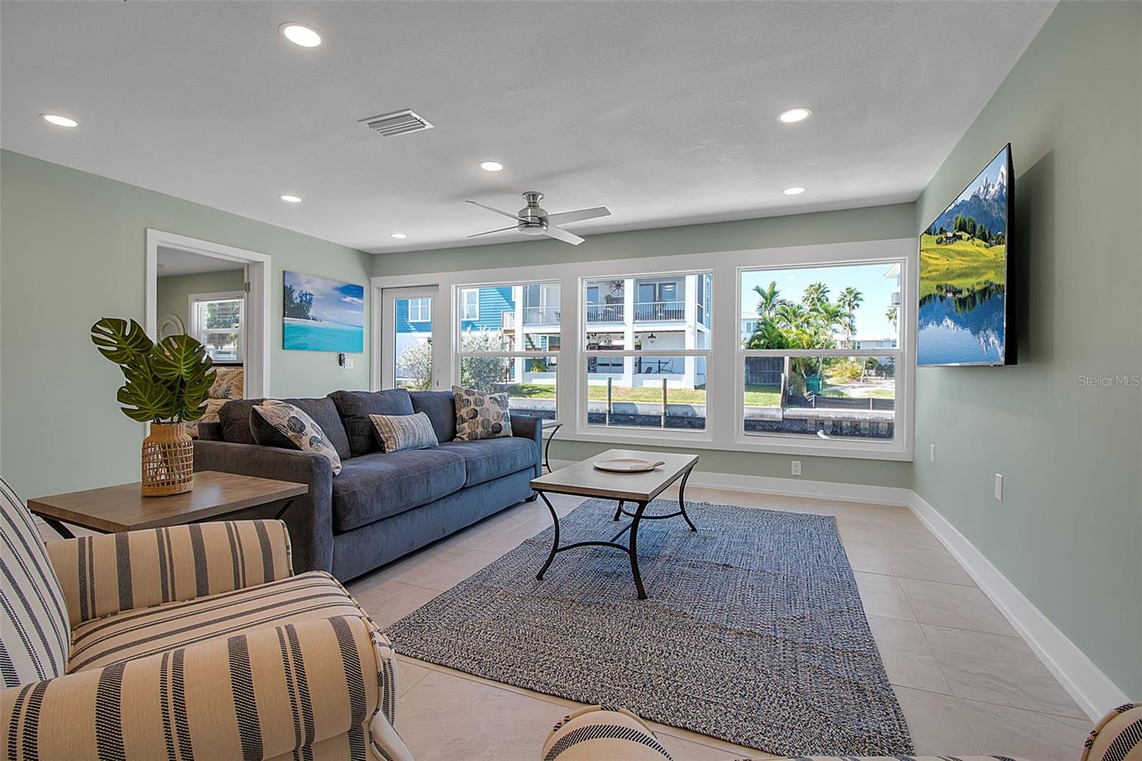 Image 9 of 26 For 713 Saint Judes Drive S 1