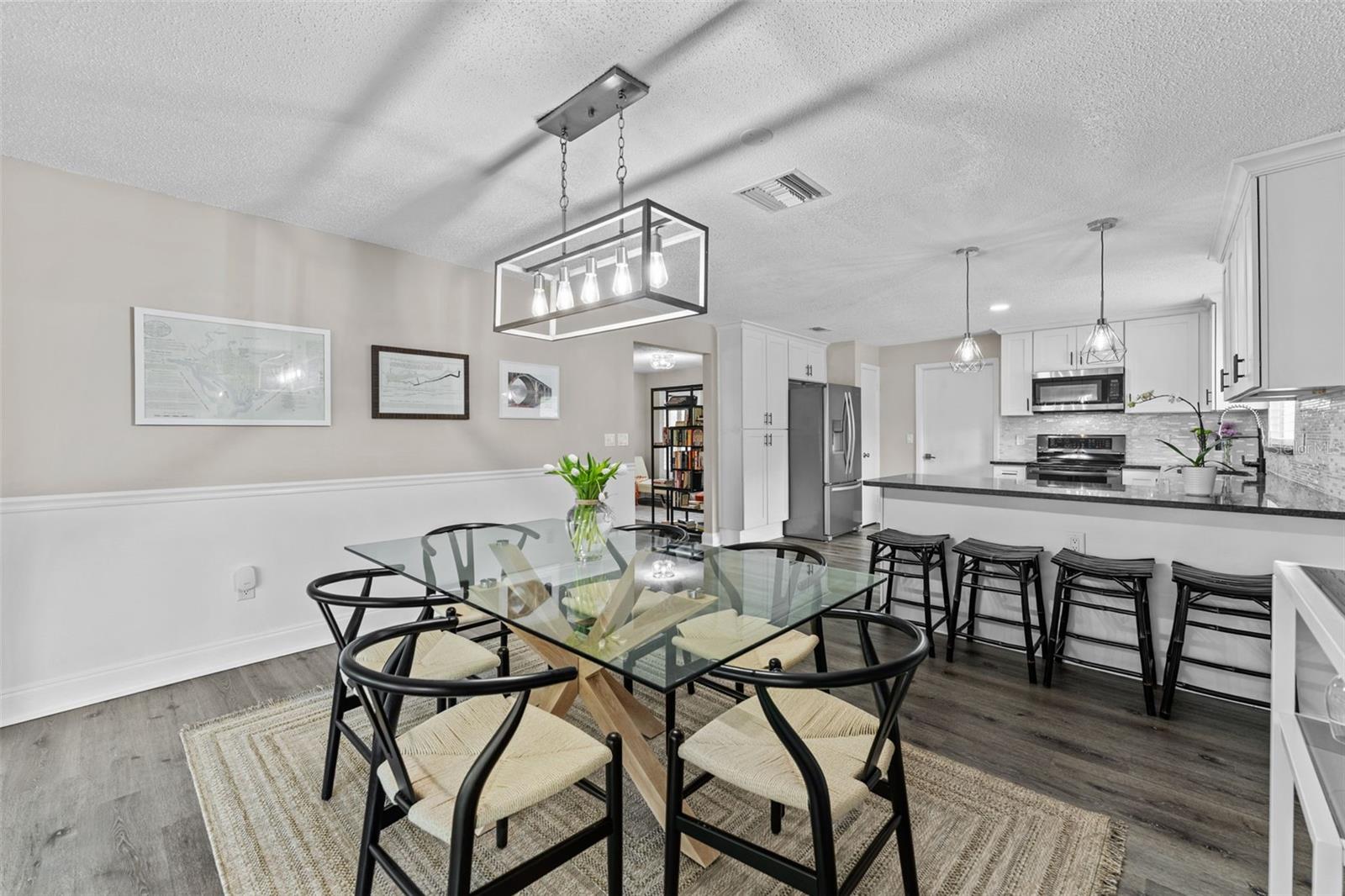 Listing photo id 9 for 15702 Crying Wind Drive