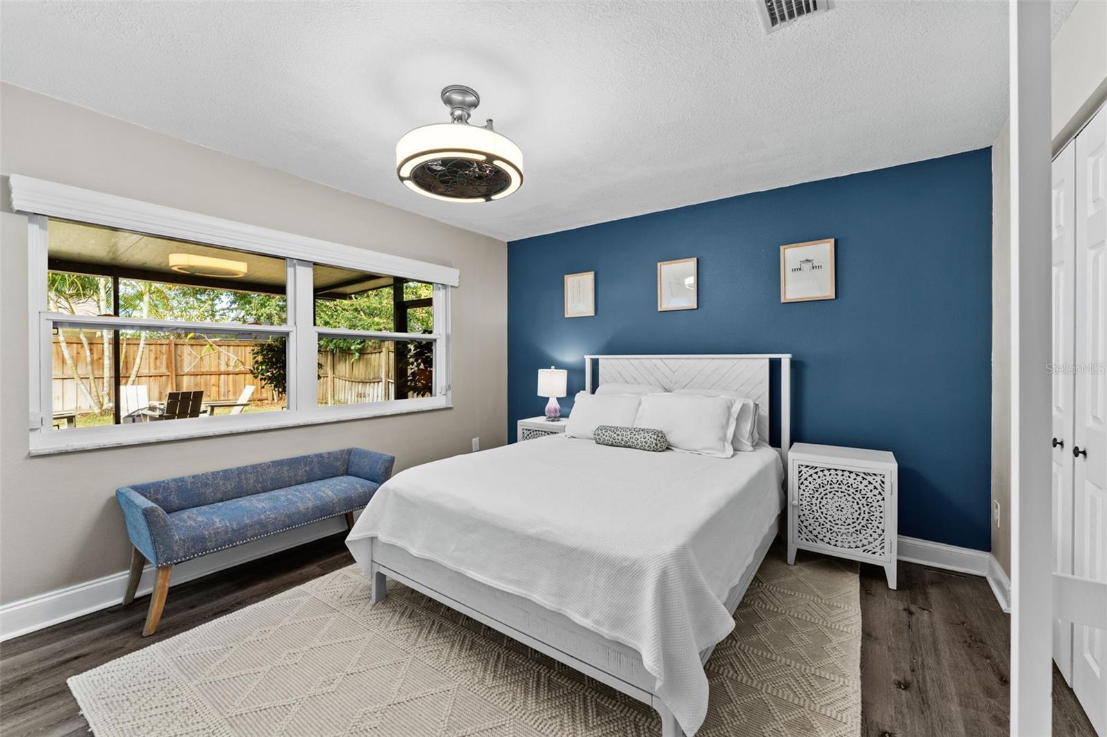 Listing photo id 10 for 15702 Crying Wind Drive