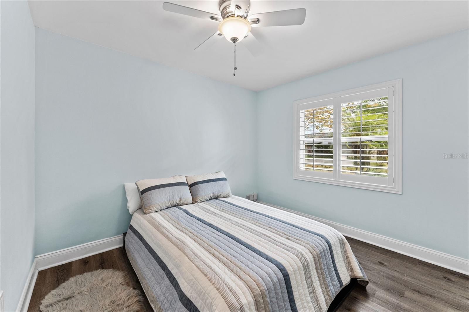 Listing photo id 12 for 15702 Crying Wind Drive