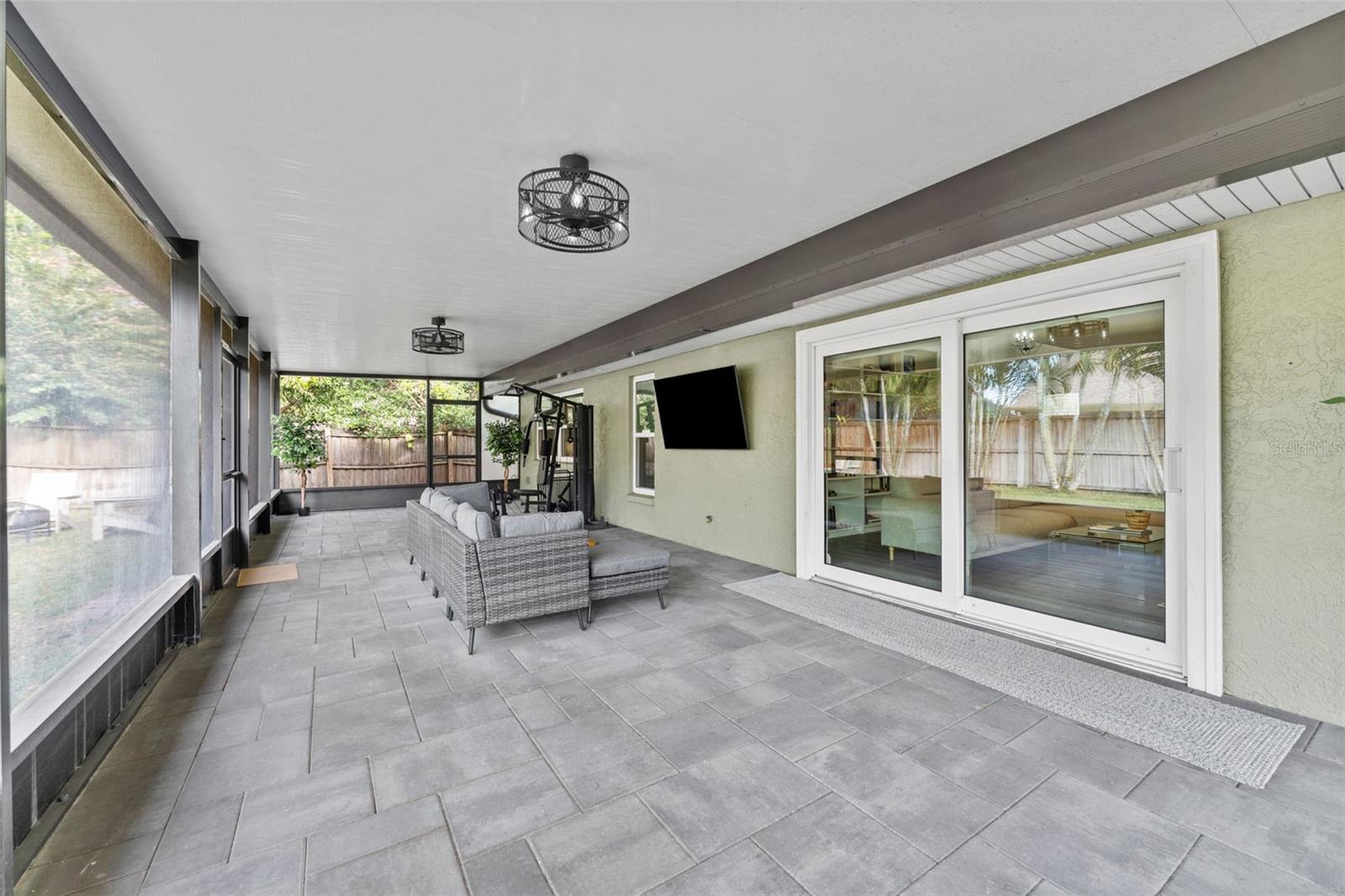 Listing photo id 16 for 15702 Crying Wind Drive