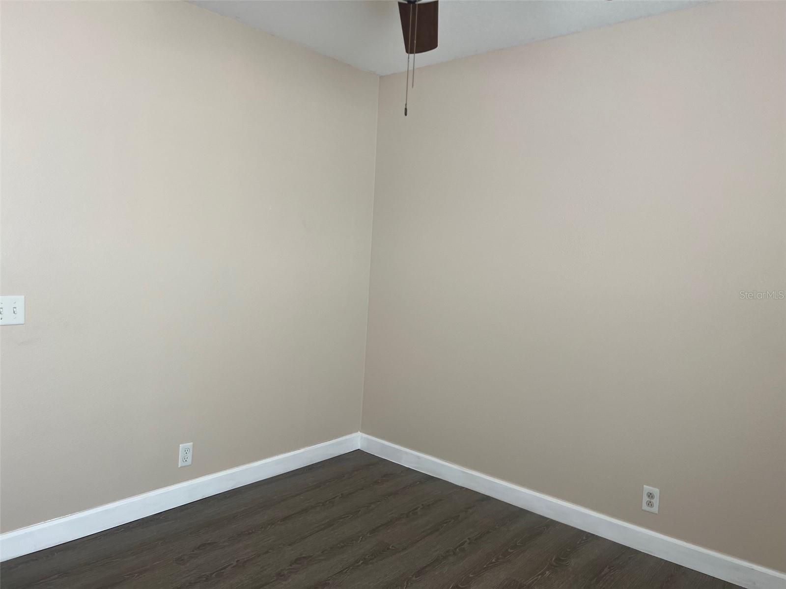 Image 10 of 15 For 2031 Searay Shore Drive