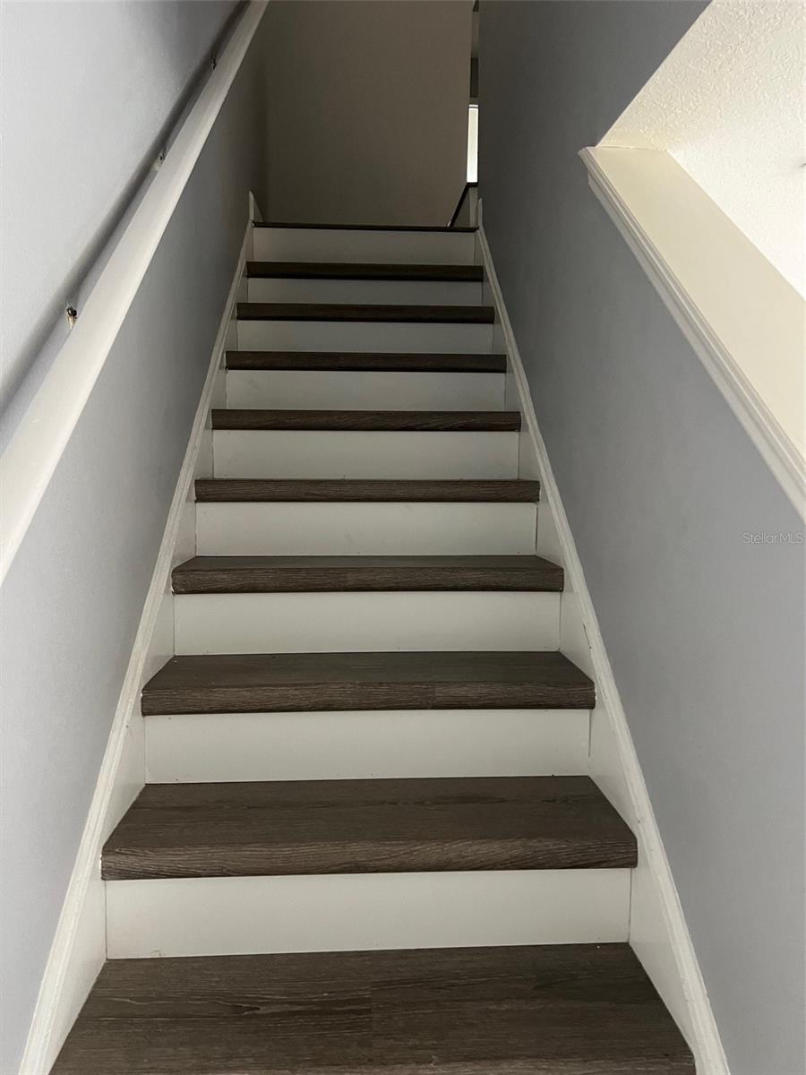 Image 6 of 15 For 2031 Searay Shore Drive