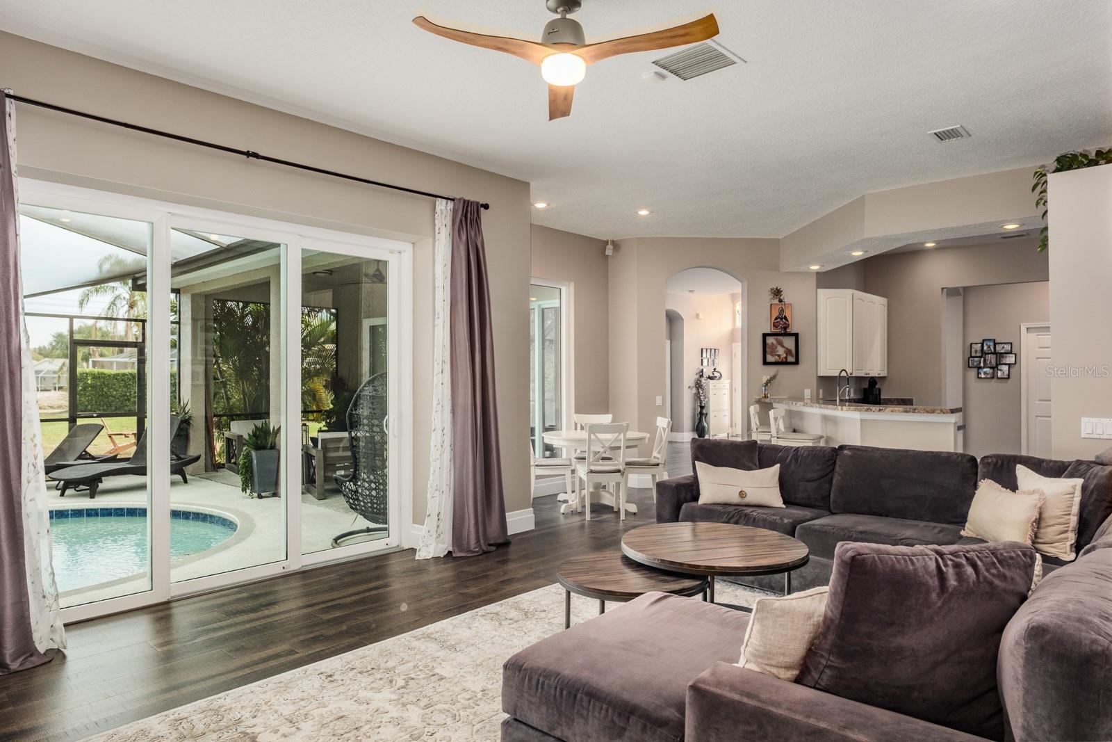 Image 18 of 70 For 438 Equine Drive