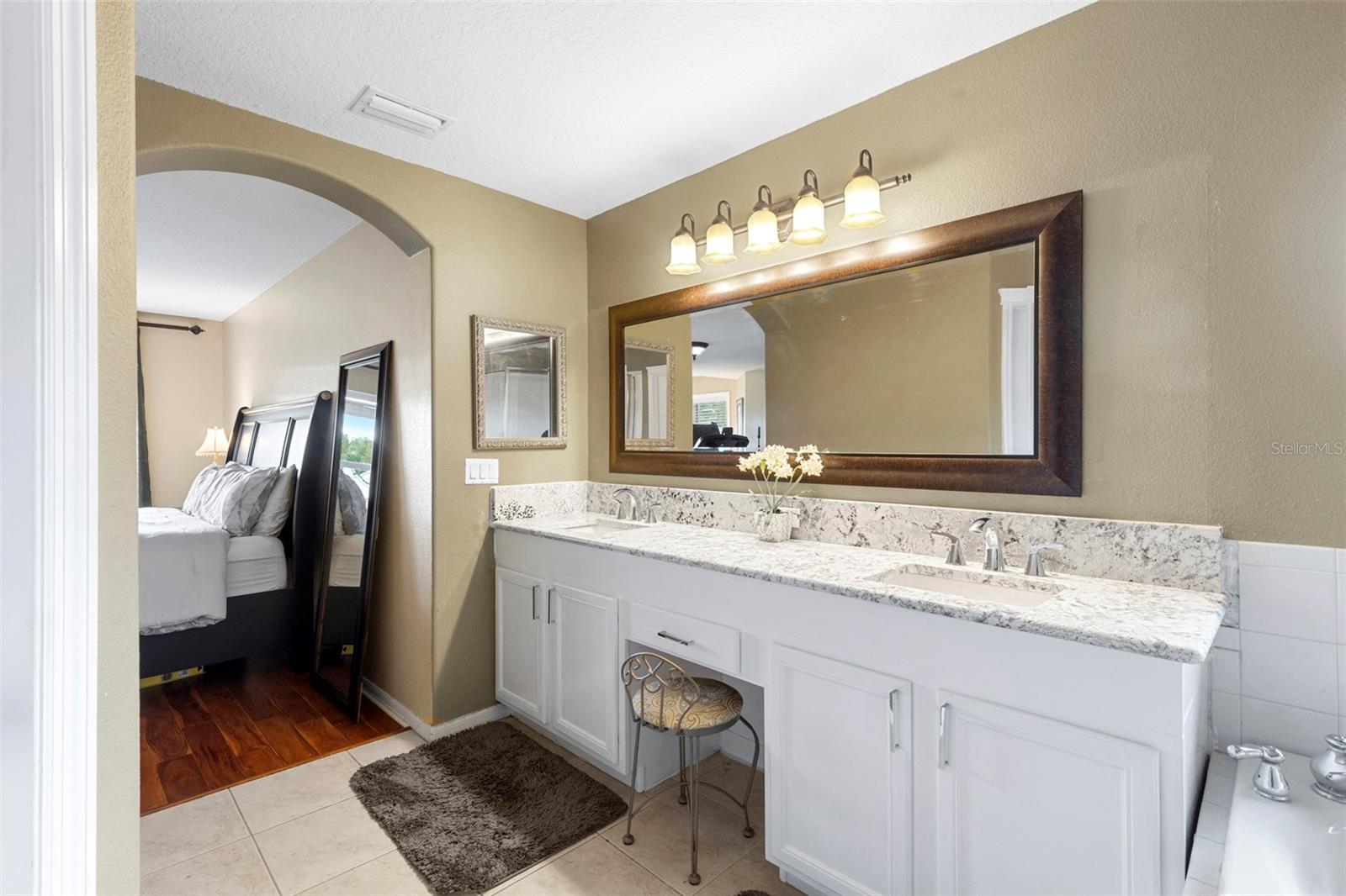 Image 30 of 47 For 4553 Pointe O Woods Drive