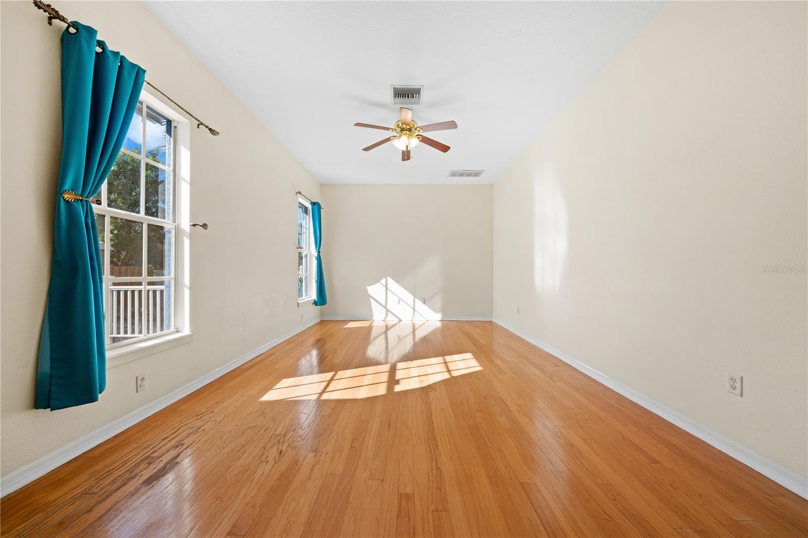 Image 12 of 71 For 8204 Interbay Boulevard