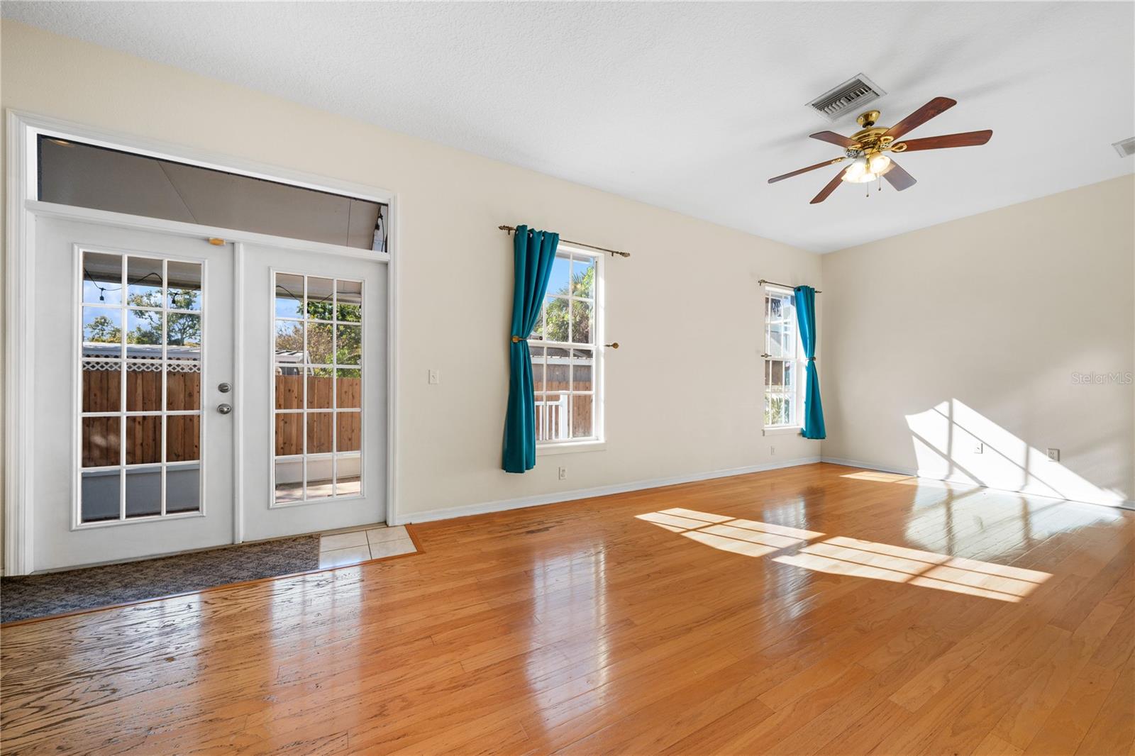 Image 13 of 71 For 8204 Interbay Boulevard