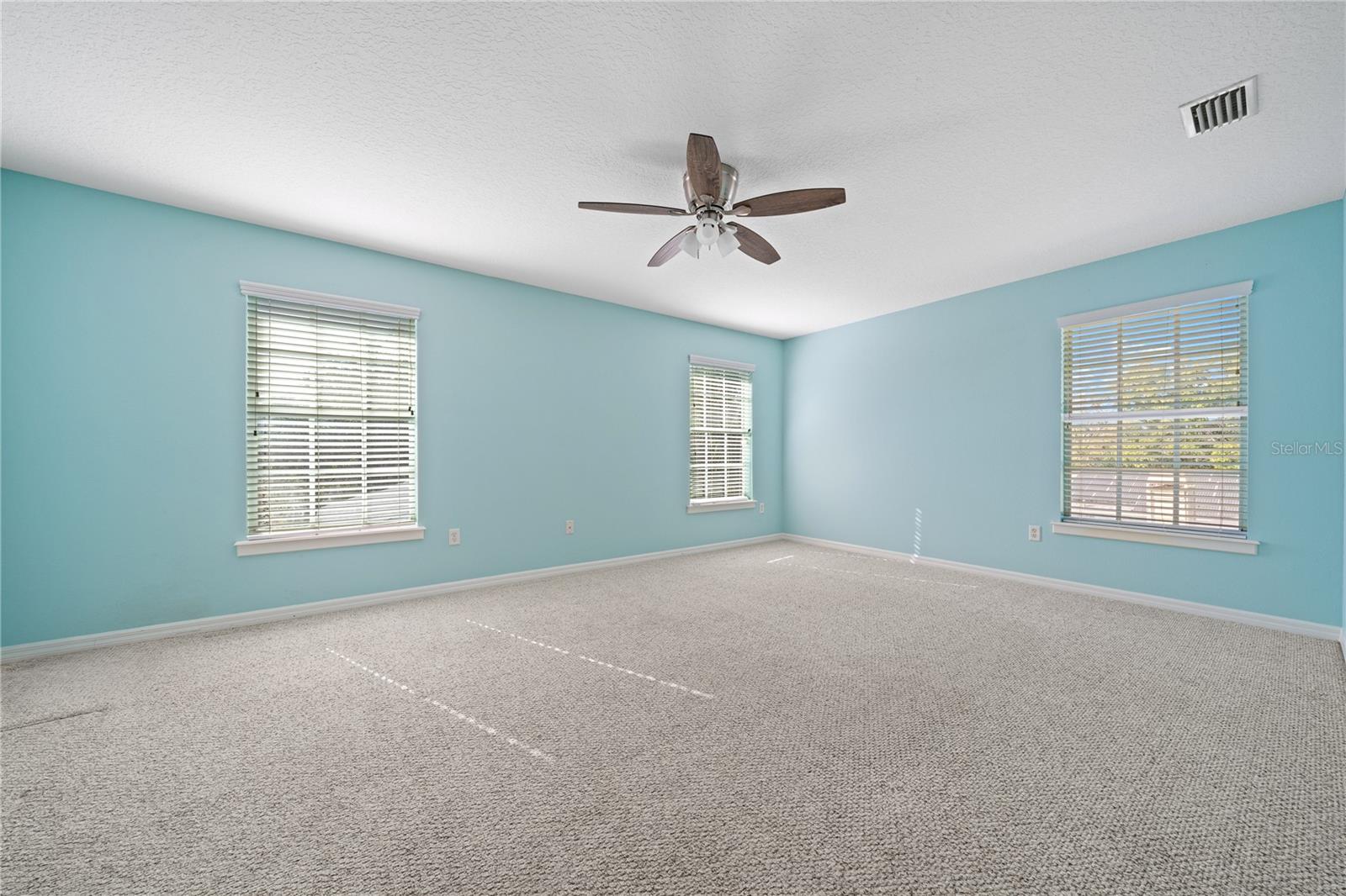 Image 34 of 71 For 8204 Interbay Boulevard