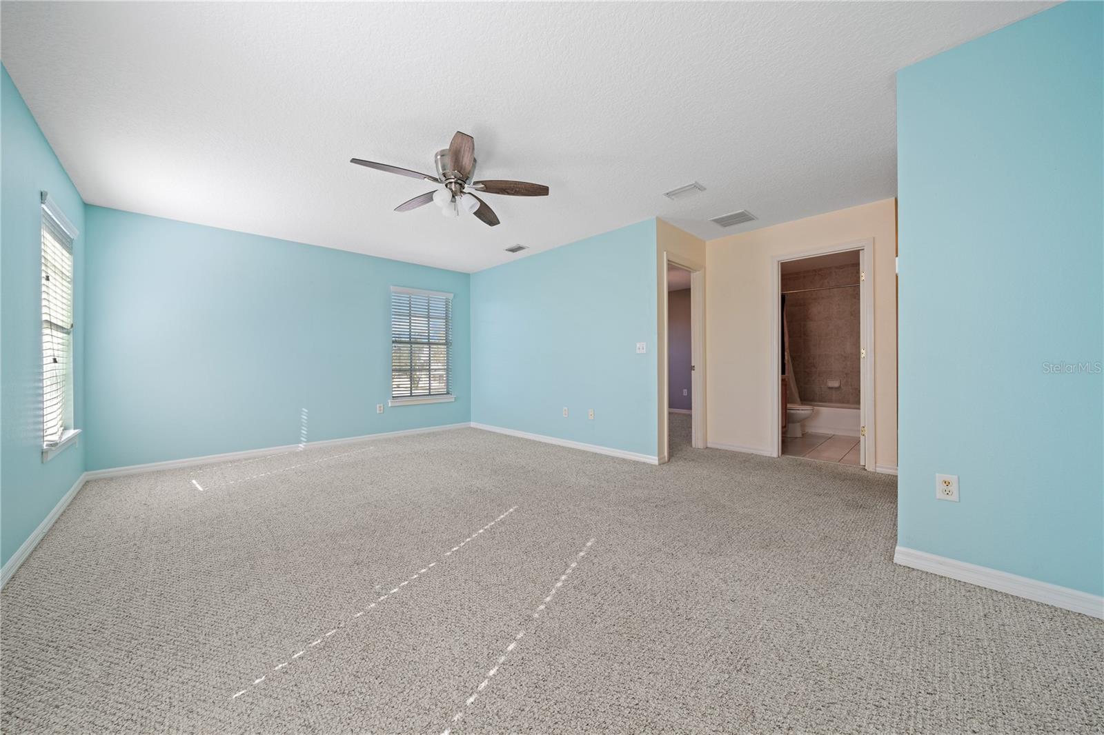 Image 36 of 71 For 8204 Interbay Boulevard