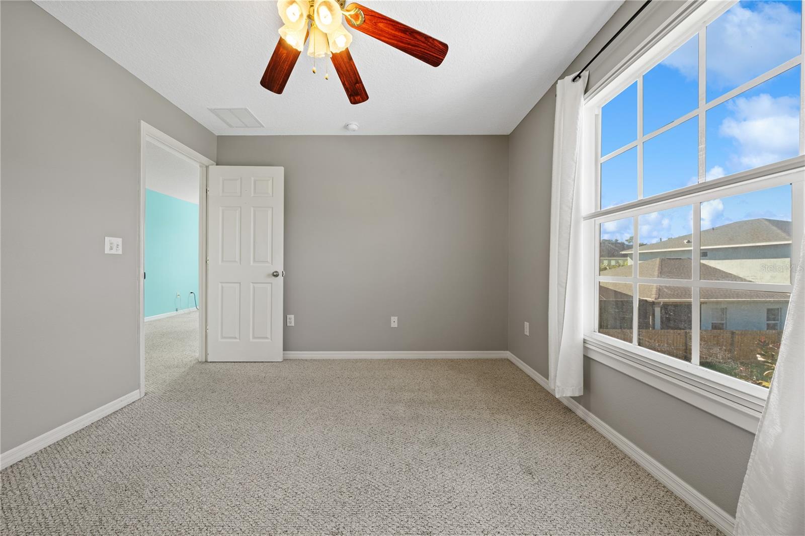 Image 40 of 71 For 8204 Interbay Boulevard