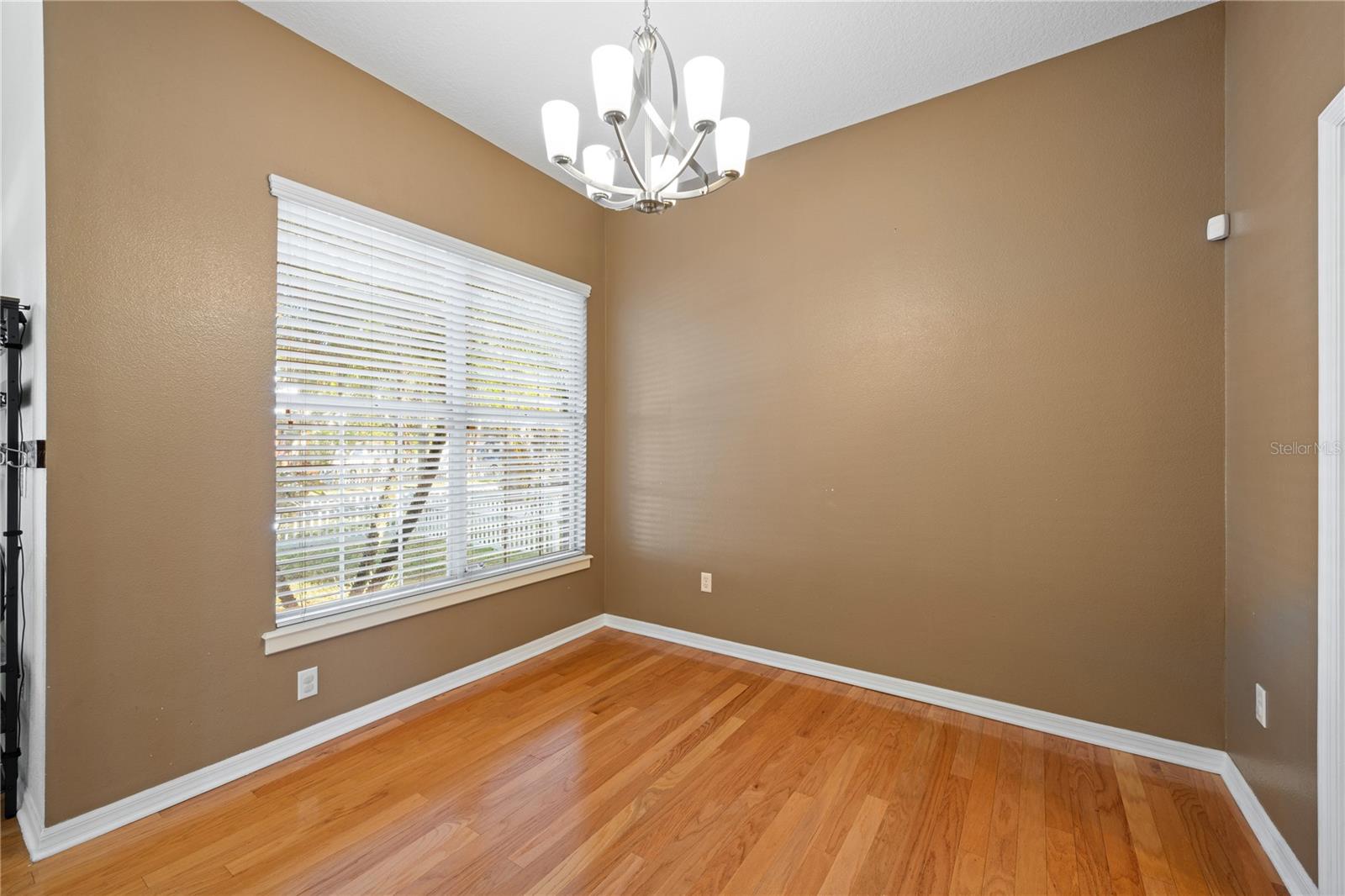 Image 5 of 71 For 8204 Interbay Boulevard