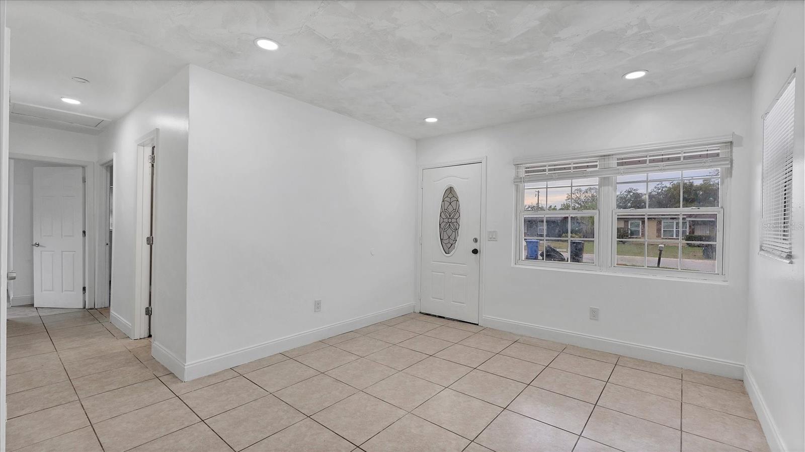 Image 15 of 37 For 8611 Chinaberry Drive