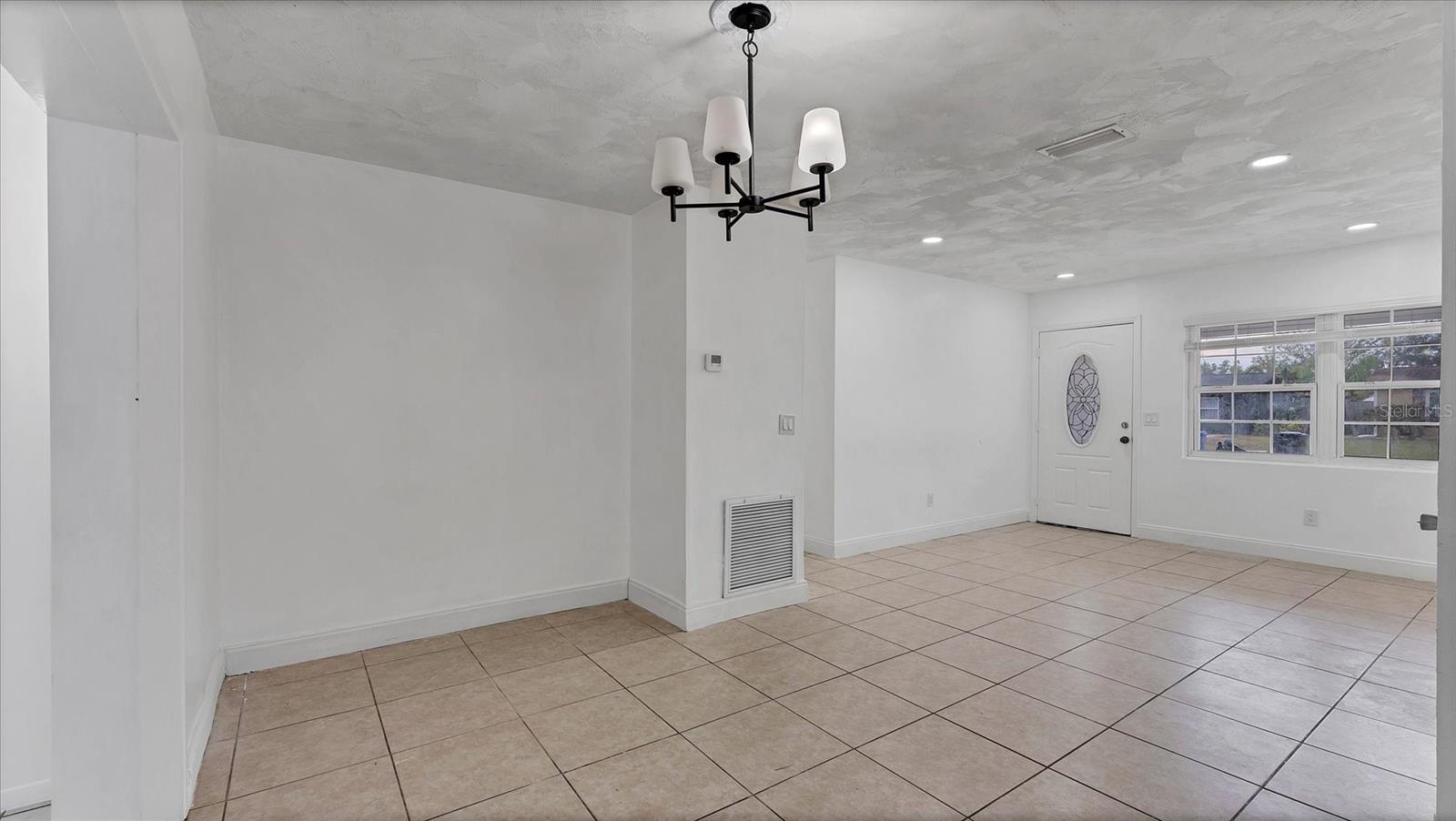 Image 24 of 37 For 8611 Chinaberry Drive