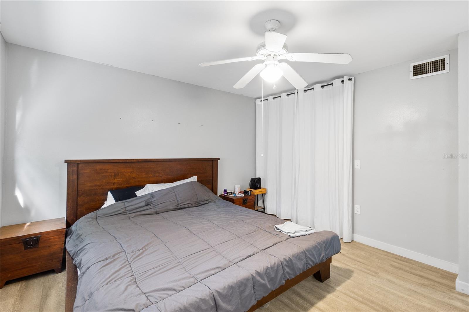 Image 15 of 23 For 1221 Drew Street B3