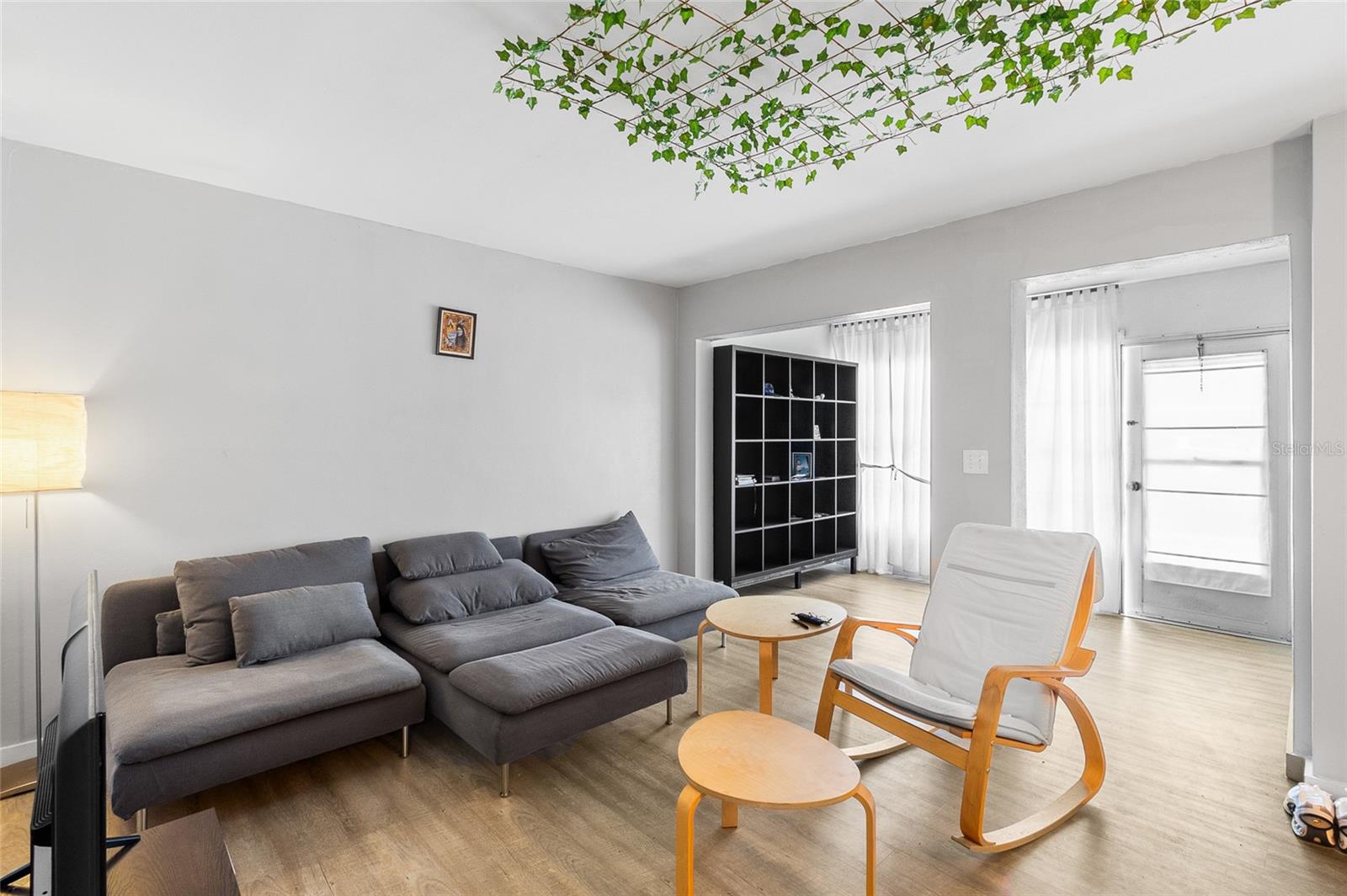 Image 8 of 23 For 1221 Drew Street B3