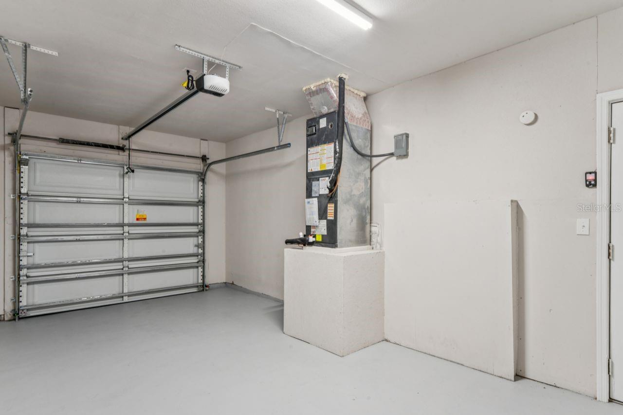 Image 24 of 26 For 1470 Overlea Street