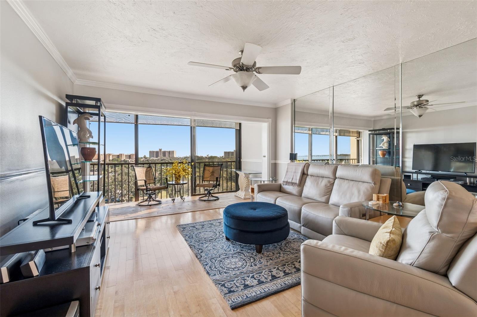 Image 19 of 72 For 3400 Cove Cay Drive 7h