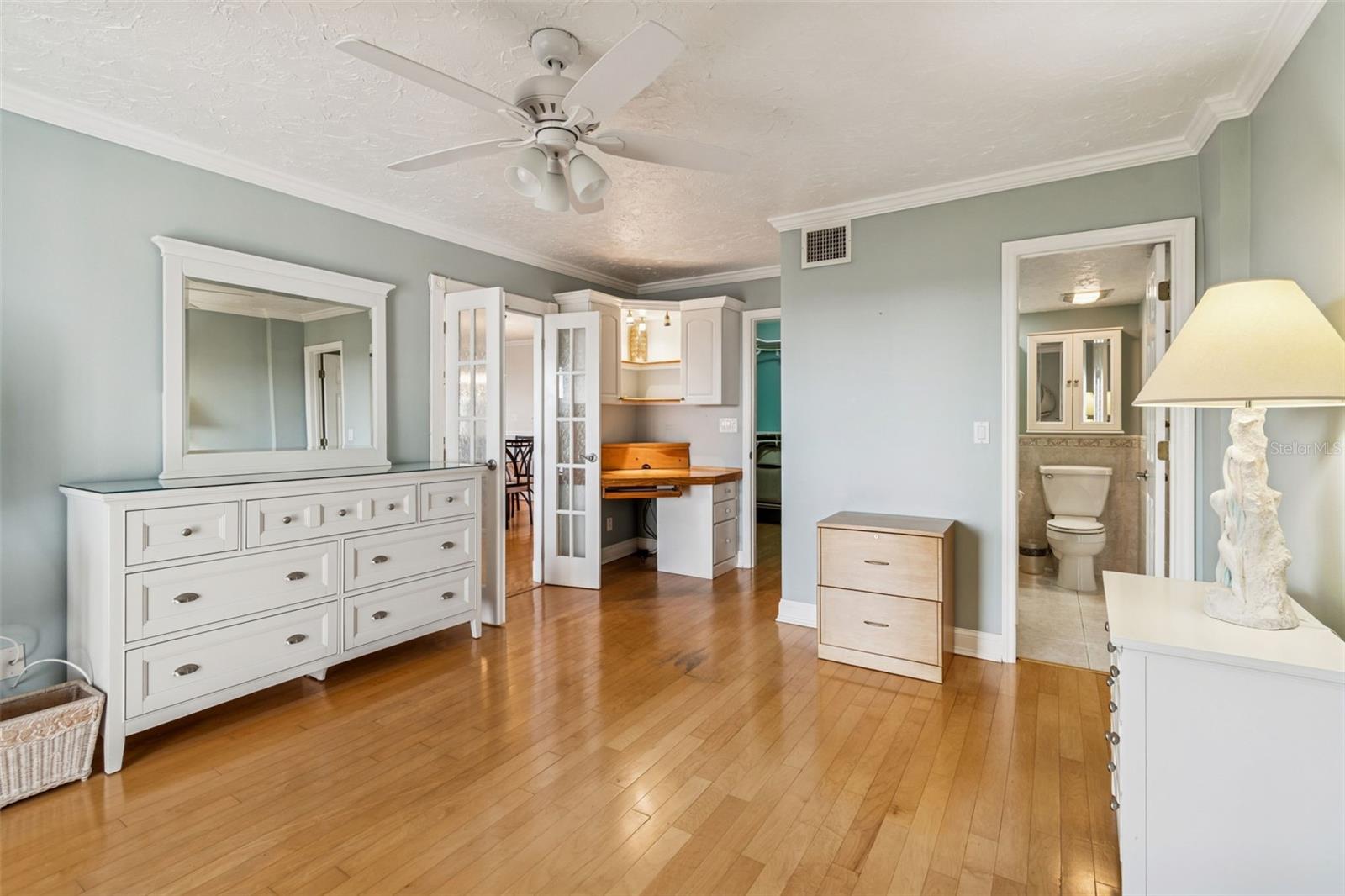 Image 34 of 72 For 3400 Cove Cay Drive 7h