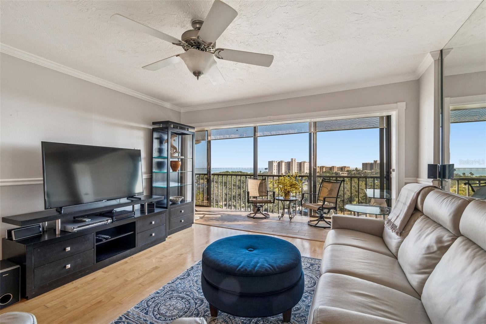 Image 4 of 72 For 3400 Cove Cay Drive 7h