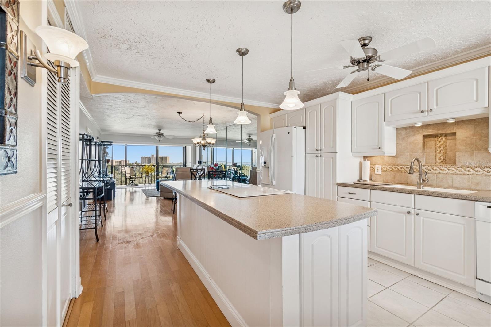 Image 5 of 72 For 3400 Cove Cay Drive 7h