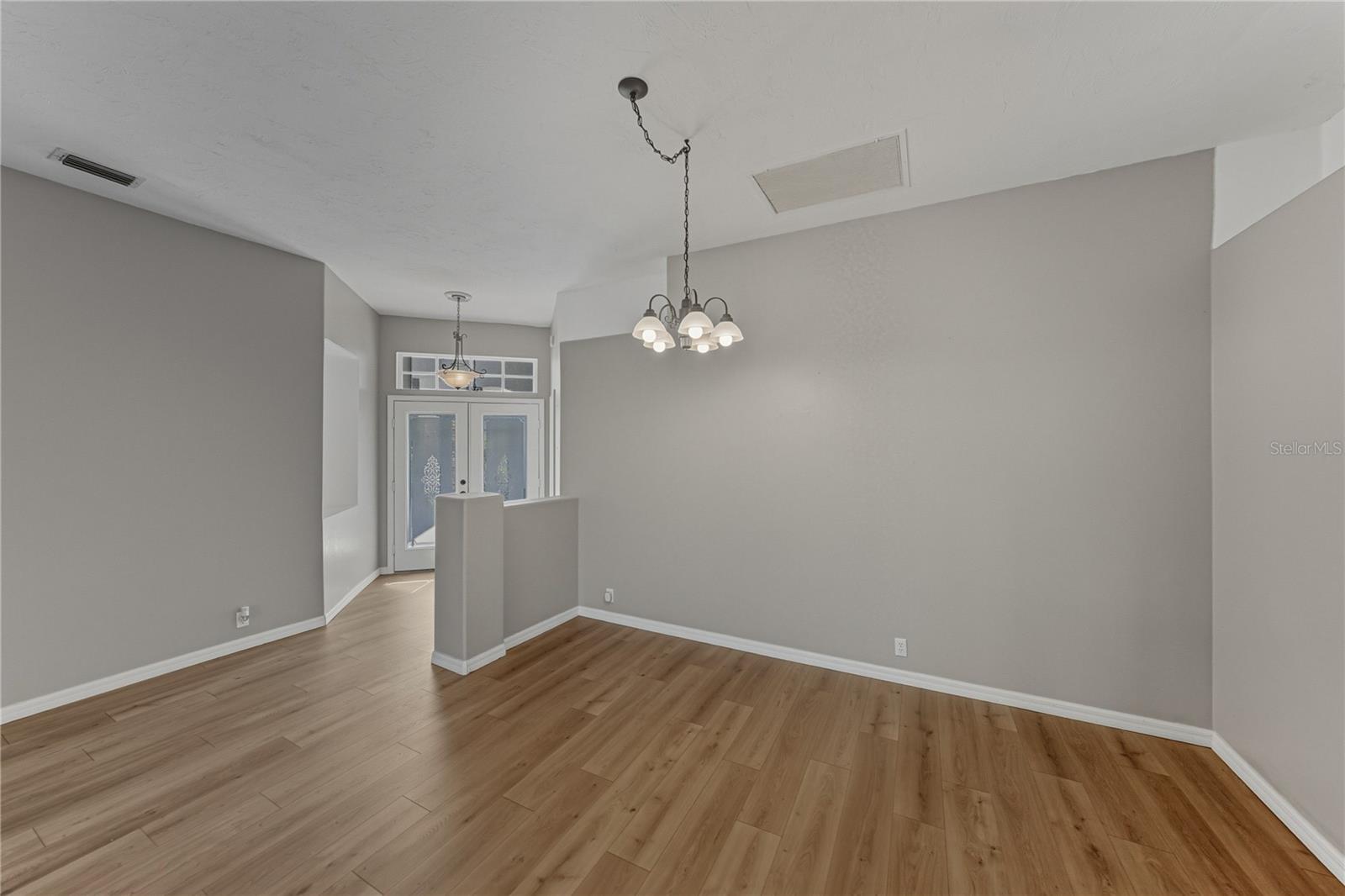 Image 10 of 64 For 4346 Breckenridge Way 5