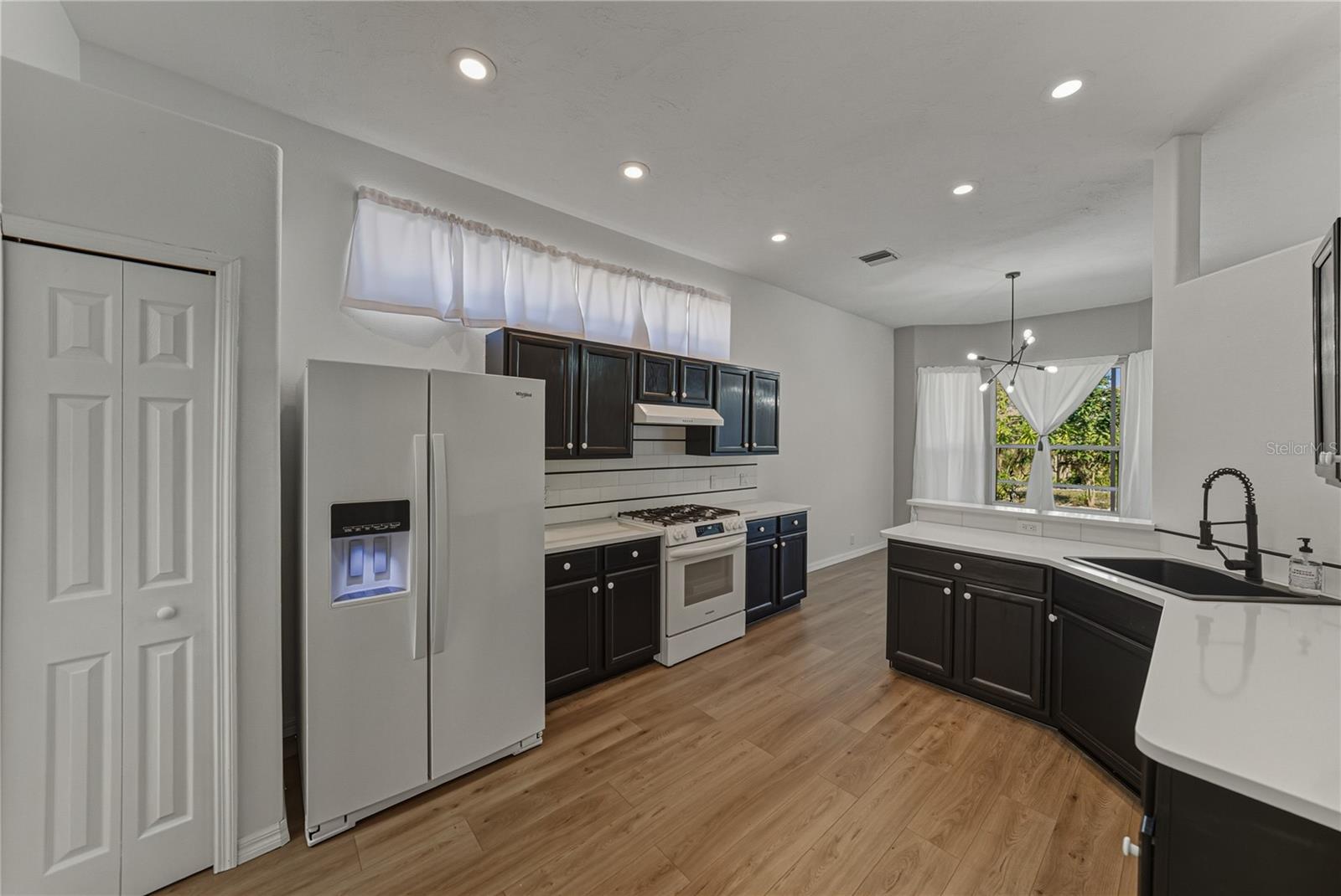 Image 21 of 64 For 4346 Breckenridge Way 5