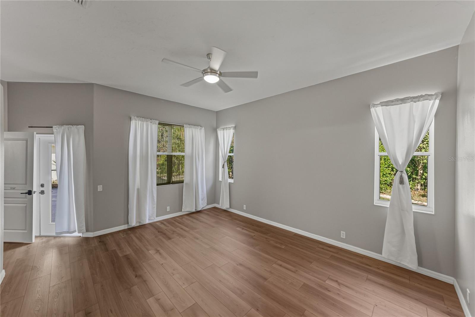 Image 25 of 64 For 4346 Breckenridge Way 5