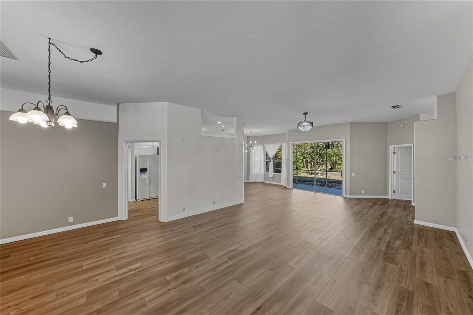 Image 6 of 64 For 4346 Breckenridge Way 5