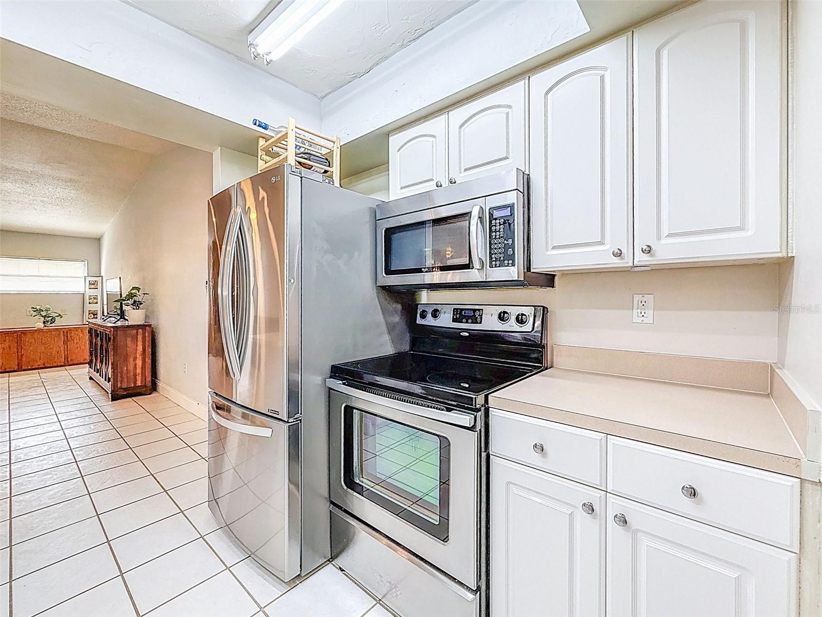 Image 16 of 50 For 1961 Canadiana Court