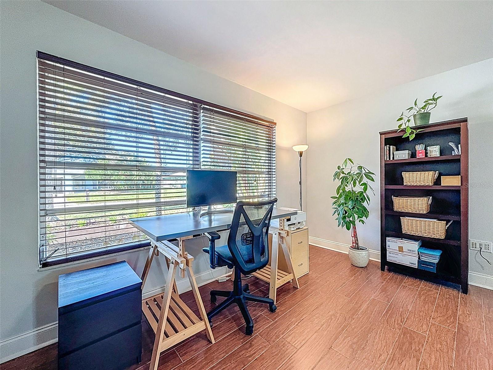 Image 2 of 50 For 1961 Canadiana Court