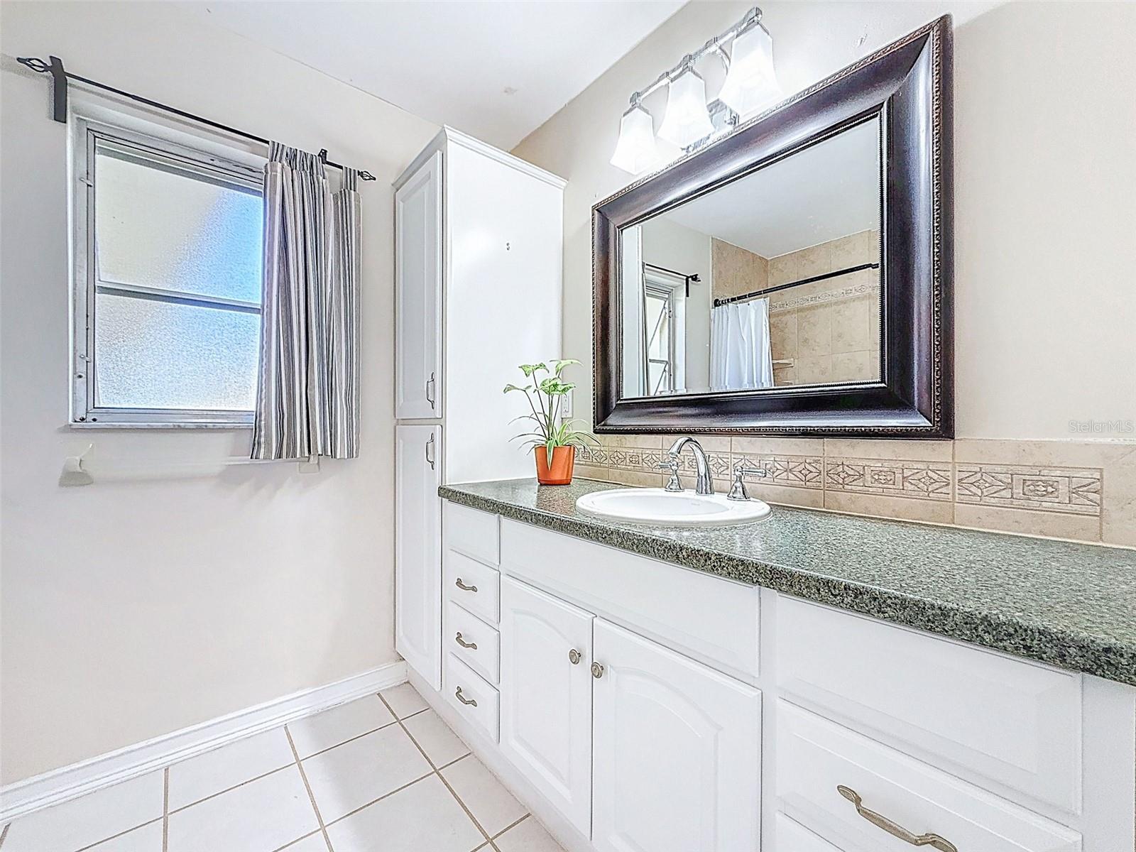 Image 41 of 50 For 1961 Canadiana Court