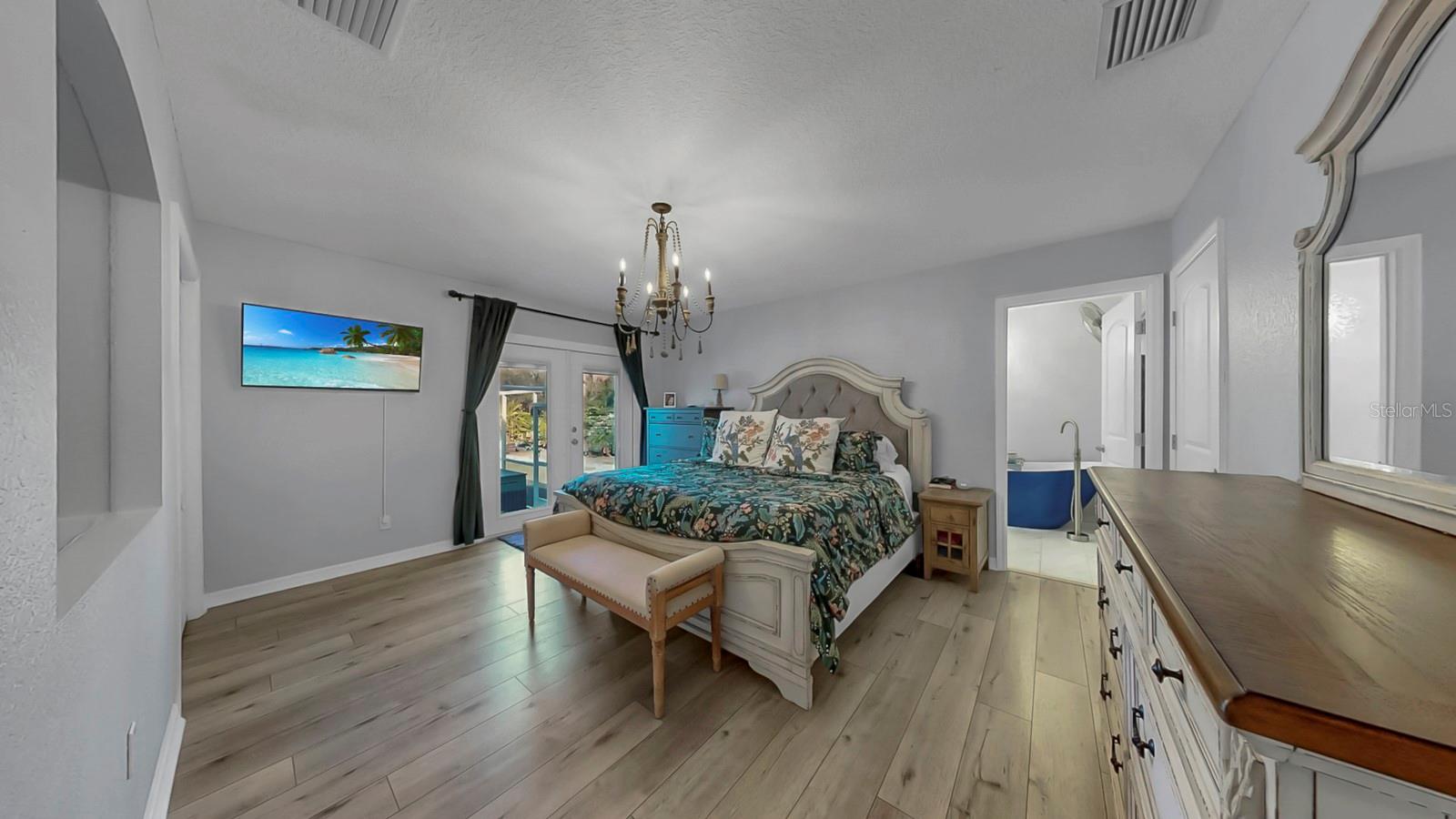 Image 36 of 96 For 11562 Monette Road