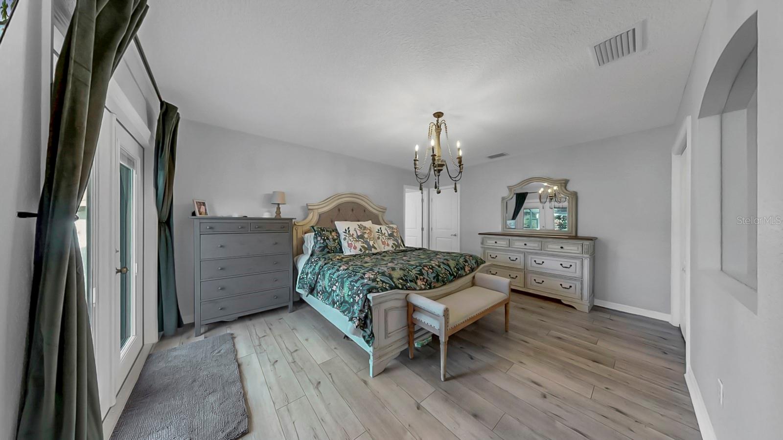 Image 37 of 96 For 11562 Monette Road