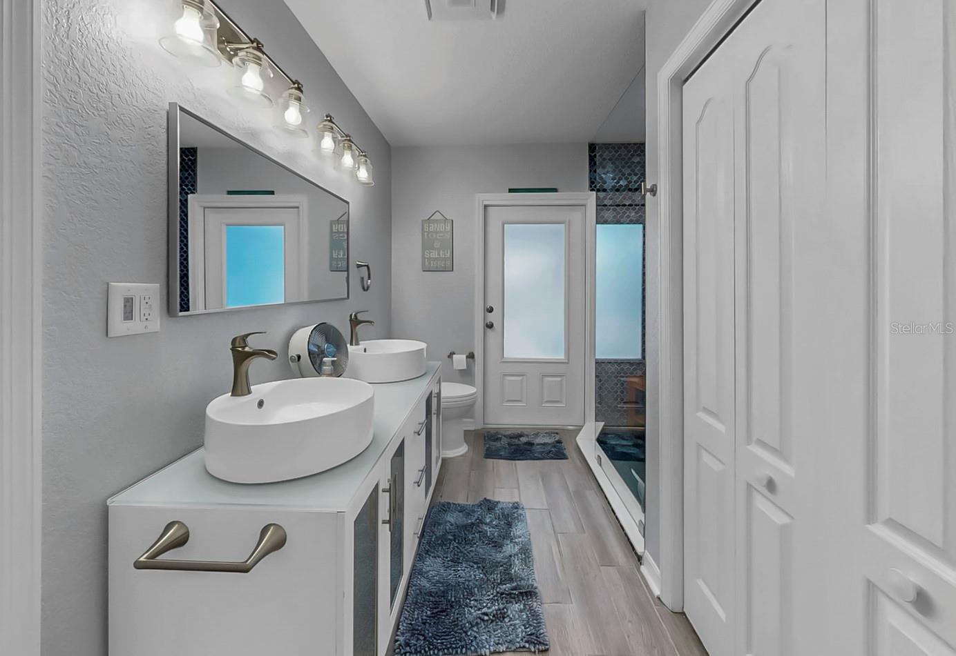 Image 44 of 96 For 11562 Monette Road