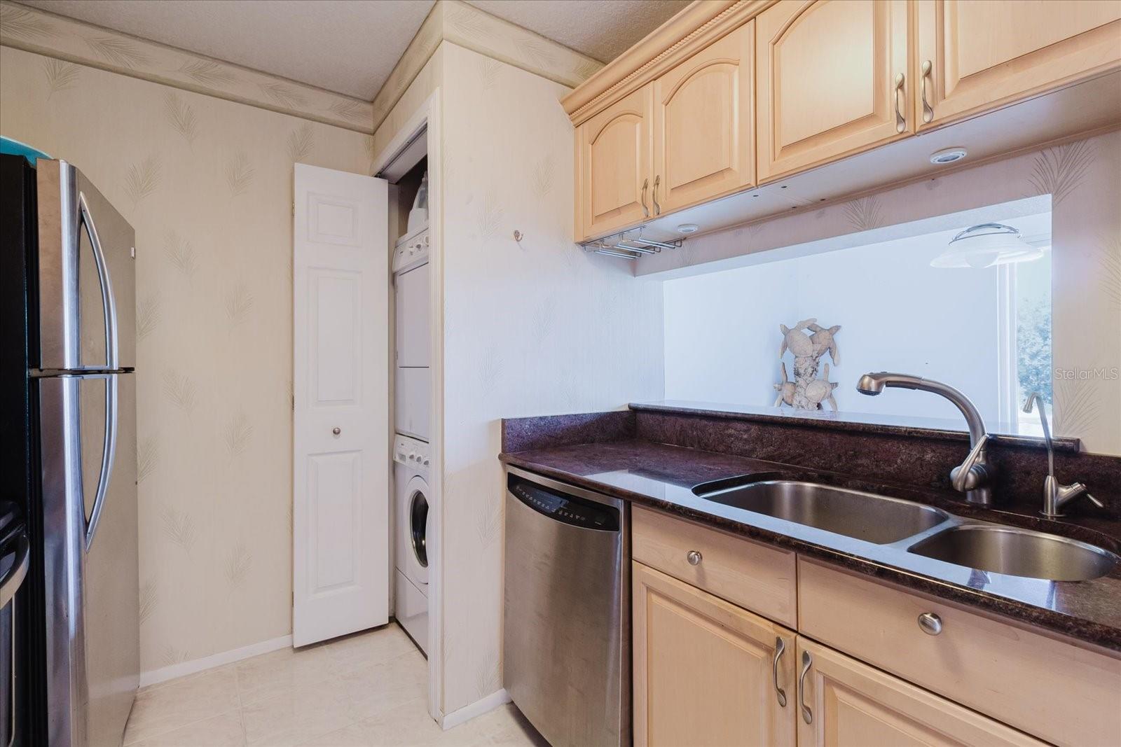 Image 29 of 87 For 428 Moorings Cove Drive 7f