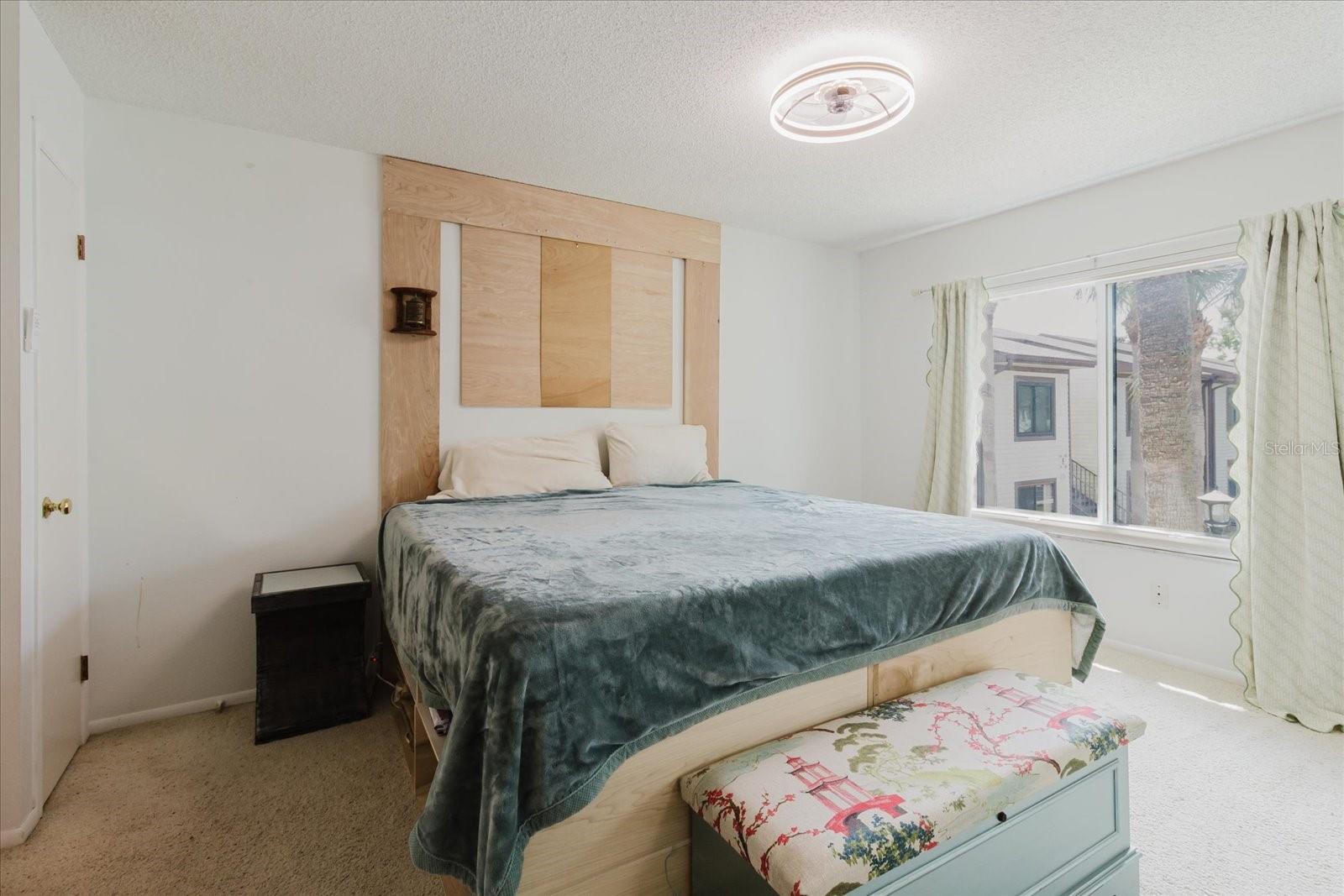 Image 30 of 87 For 428 Moorings Cove Drive 7f