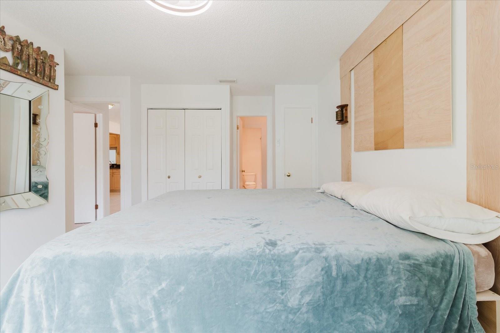 Image 34 of 87 For 428 Moorings Cove Drive 7f