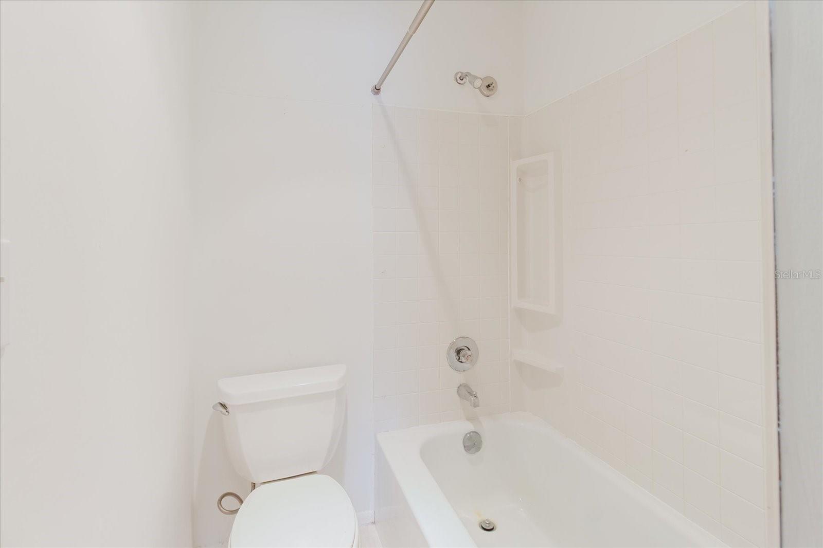 Image 37 of 87 For 428 Moorings Cove Drive 7f