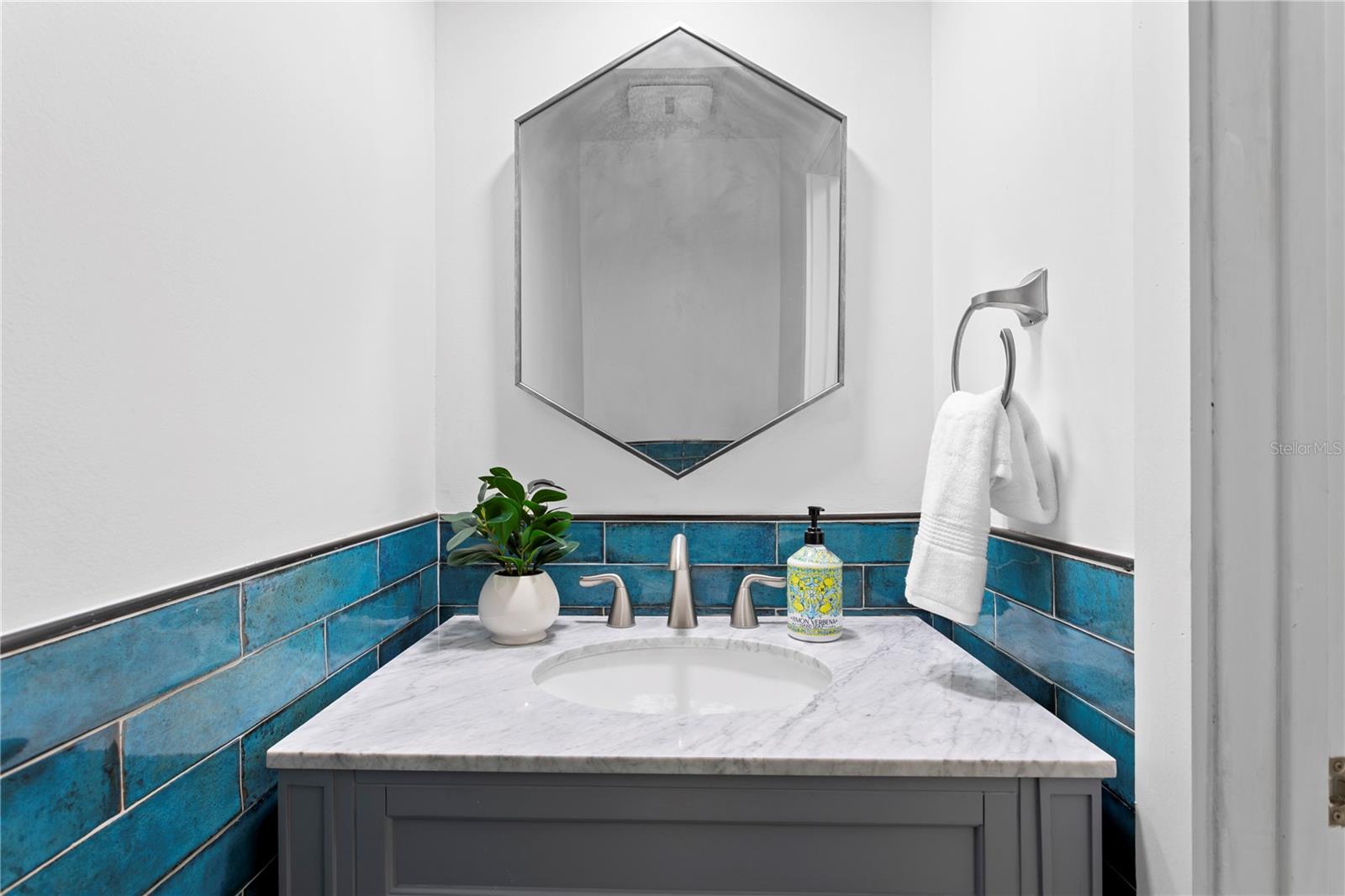 Image 36 of 76 For 12915 Golf Crest Terrace