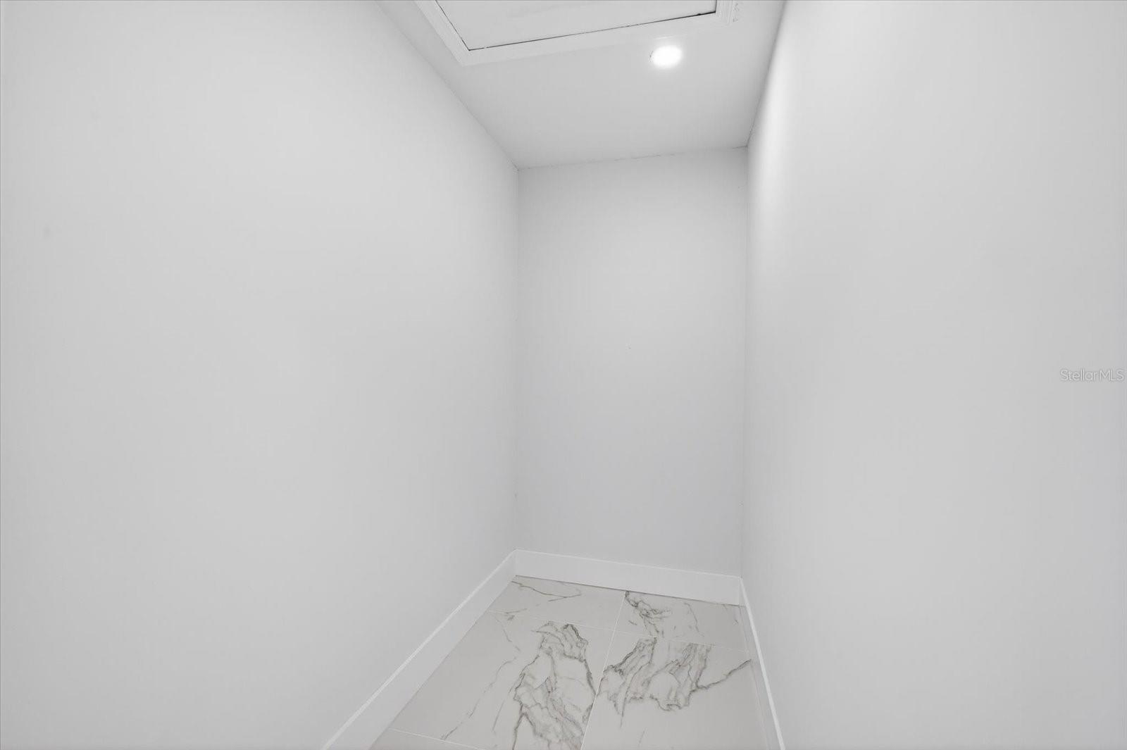 Image 20 of 51 For 8078 Pagoda Drive