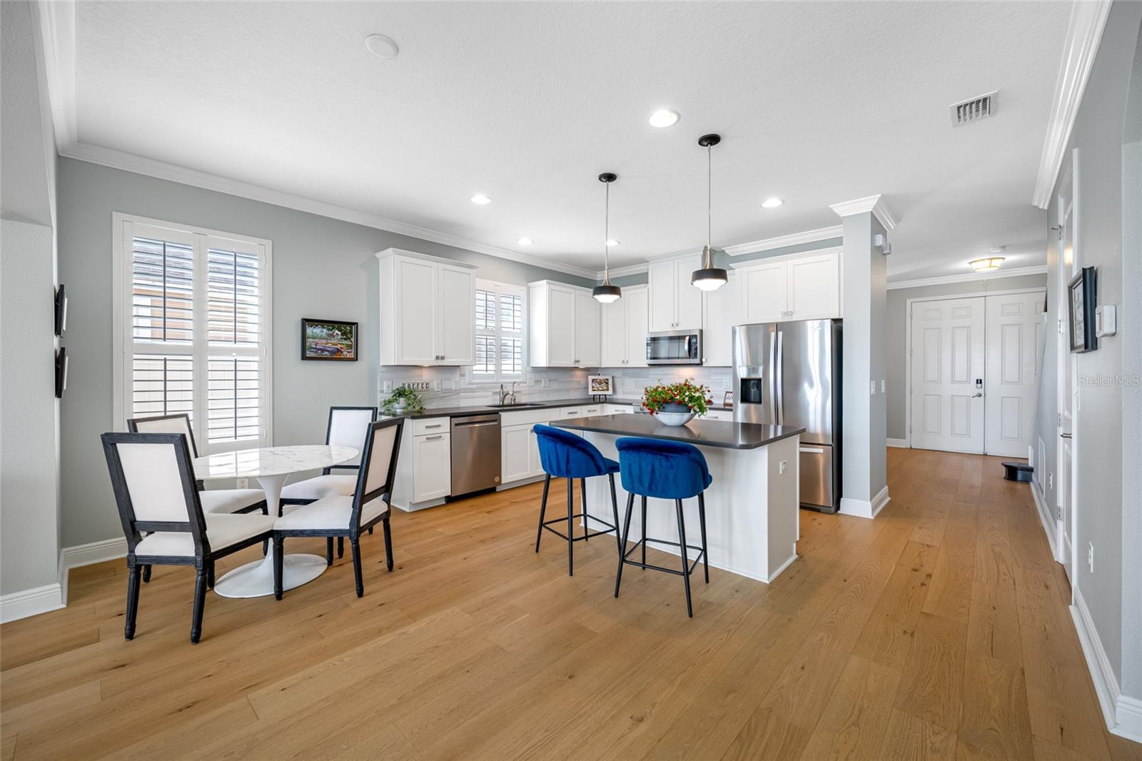 Listing photo id 8 for 19709 Long Lake Ranch Boulevard