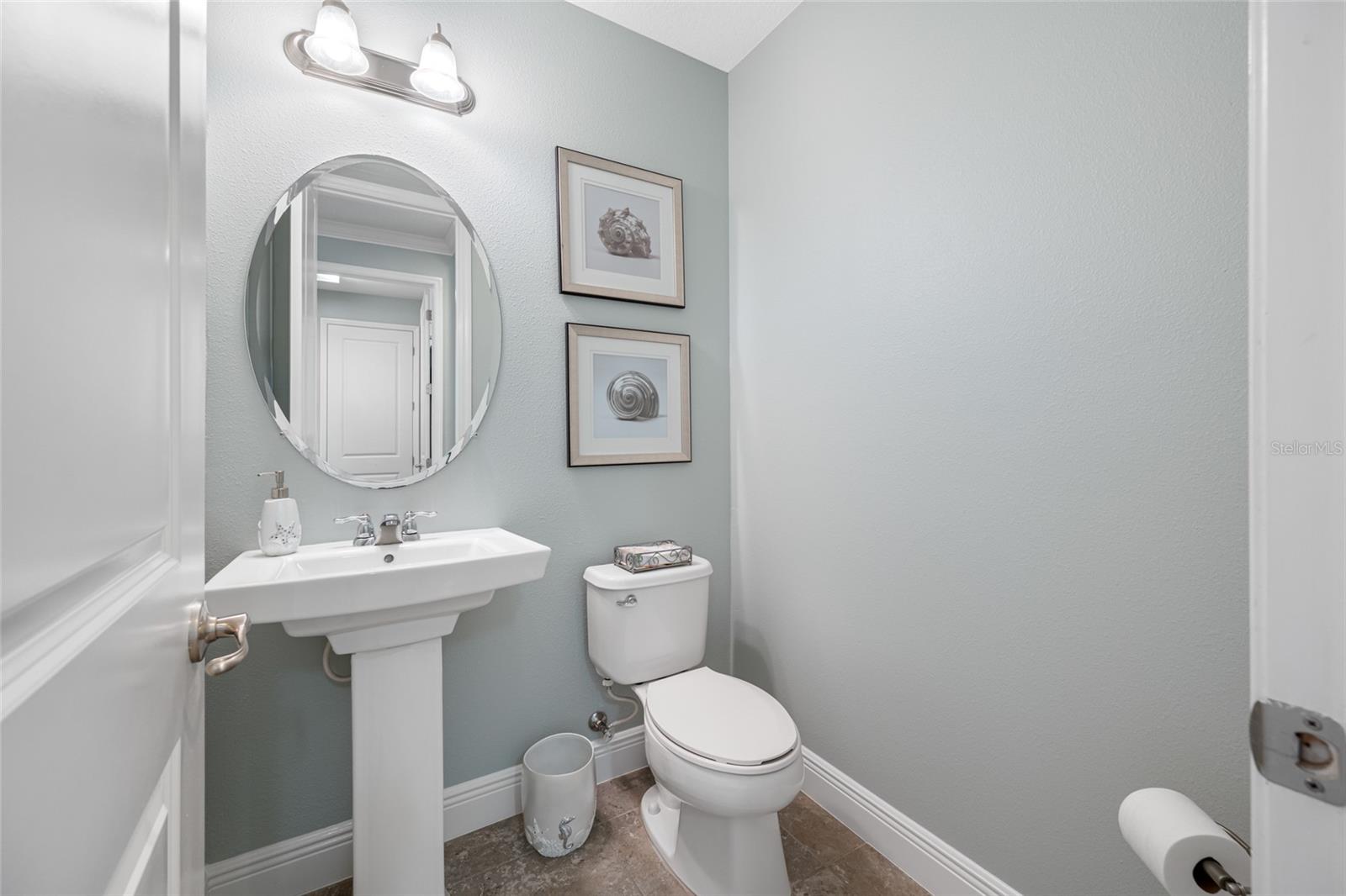 Listing photo id 15 for 19709 Long Lake Ranch Boulevard