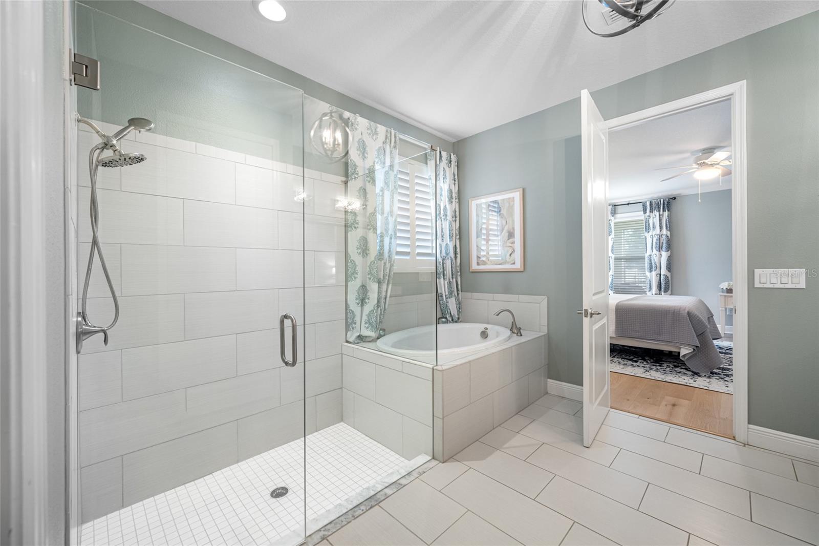 Listing photo id 22 for 19709 Long Lake Ranch Boulevard